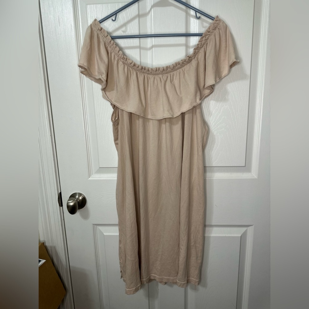 Off-Shoulder Tan Dress ruffles - Picture 3 of 4